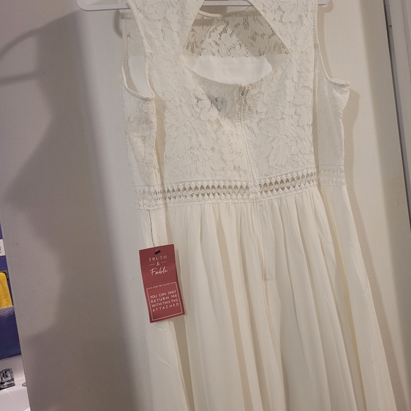 Ladies Maxi Dress - Picture 4 of 6